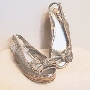 JUSTICE Girl's Silver Sparkle Wedge Espadrille Sandals SIZE 1